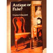 9780237351885 - Antique or Fake?: The Making of Old Furniture