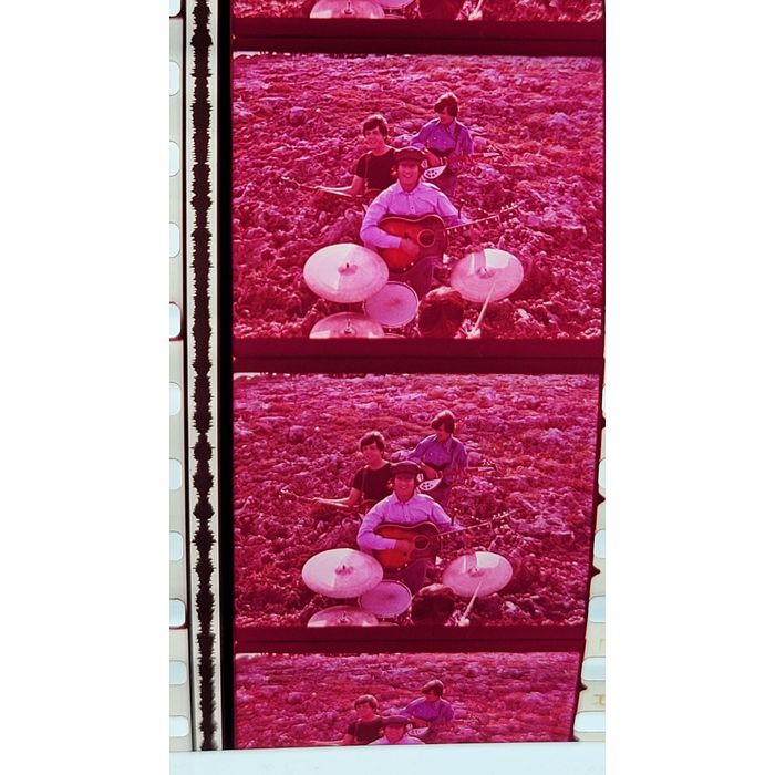 The Beatles. HELP. Pk VBCW - C056D. 1 STRIP OF 5 - 35MM FILM CELLS ...