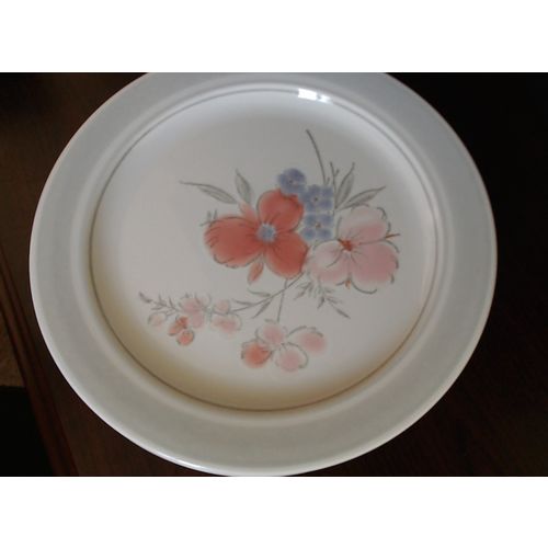 Vintage Galleria Stoneware Flower Floral Pink Gray Dinner Plates