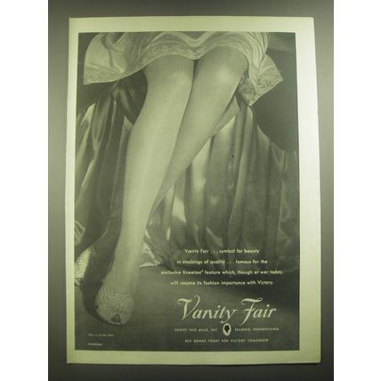 1945 Vanity Fair Stockings Ad - Symbol for beauty in stockings of Quality