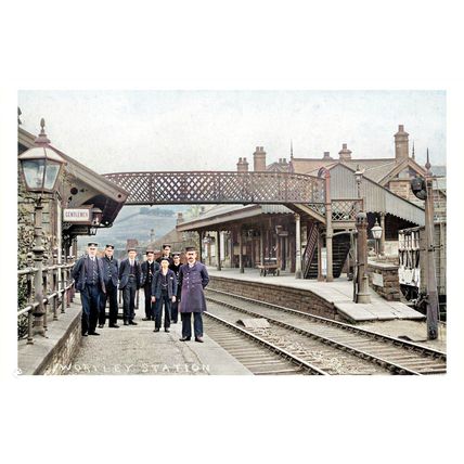 ptc5222 - Yorks. - Early Wortley Railway Station & Staff, Sheffield - print 6x4