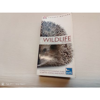 WILDLIFE OF BRITAIN POCKET NATURE BOOK. USED