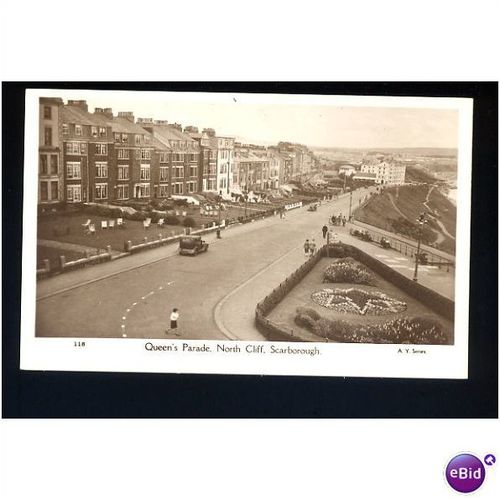 Yorkshire SCARBOROUGH Queens Parade Postcard by A.Y. Series (118)