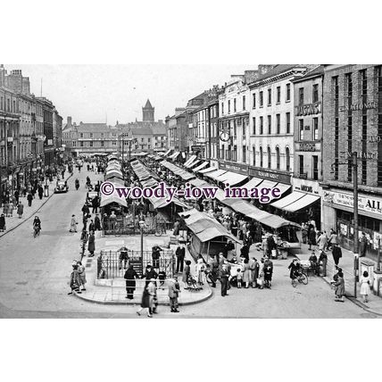 pu0340 - Market in Parliament Street , York , Yorkshire in 1947 - print
