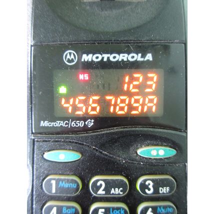 Vintage Motorola Airtouch Mega MicroTAC 650 Cell Phone Brick w/ Charger, Battery