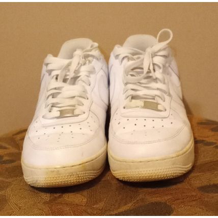 Pre-Owned Men’s Nike White on White Air Force Ones (12)