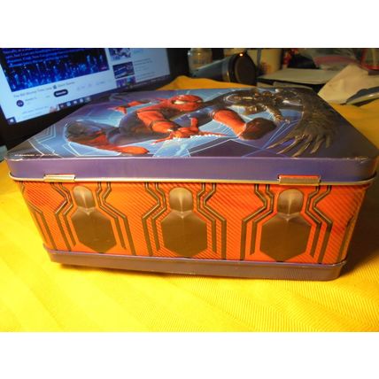 SPIDER-MAN HOMECOMING 2017 Metal Lunchbox! $8.00 OBO!