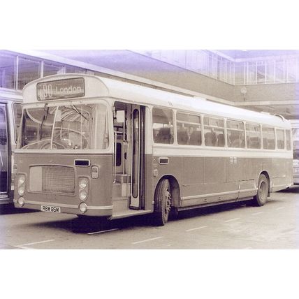 Black & White Photograph of City of Oxford Motor Services Ltd. - RBW 85M