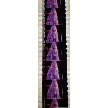Pk DAU - B - MIX - e 0122R . - 1 STRIP OF 5 - 35MM FILM CELLS. ( )