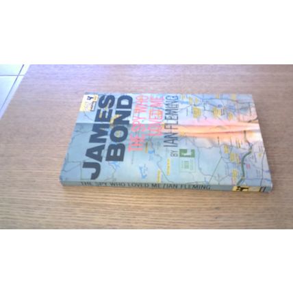 JAMES BOND: THE SPY WHO LOVED ME. Ian Fleming. 007 (P/B) VINTAGE 1968