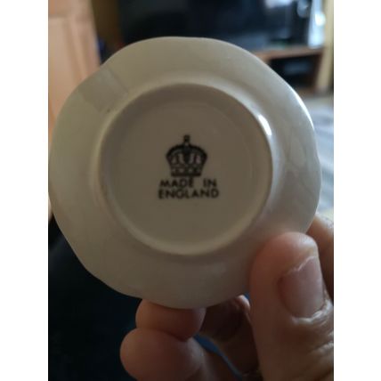 Mini Plate Featuring white tailed deer