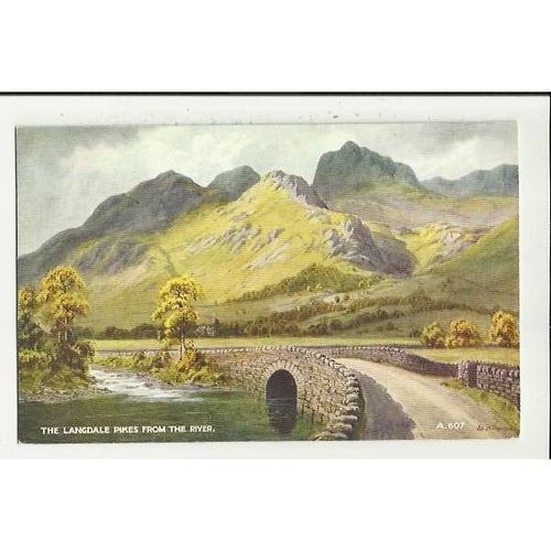 A607 LANGDALE PIKES Valentine "Art Colour" Postcard