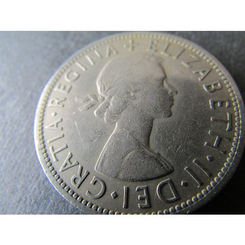 1955 QUEEN ELIZABETH II HALF CROWN - COIN - 2 FREE POST. W