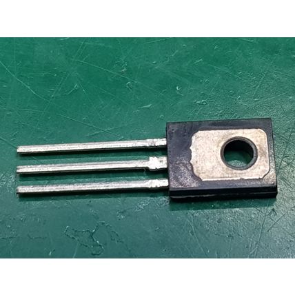 BD135 Bipolar Transistors - BJT NPN Audio Amplifier (2023)