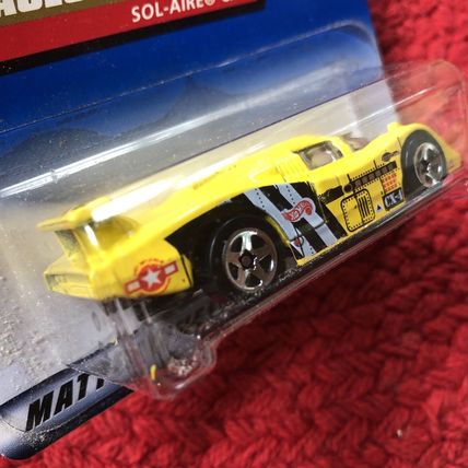 1997 Hot Wheels Diecast #739 Flyin' Aces Series #3 Of 4 Sol-Aire CX4 Yellow