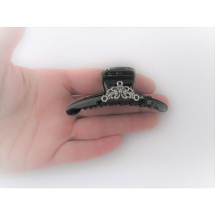 Black and silver metal design hair claw clip for fine, thin hair