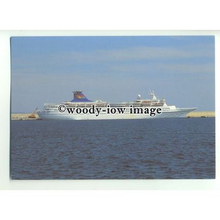LN0252 - Sun Cruises Liner - Carousel , built 1970 ex Aquamarine - postcard