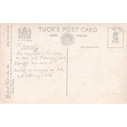 B37 ROYALTY POSTCARD -HIS LATE MAJESTY KING GEORGE V1 SMOKING