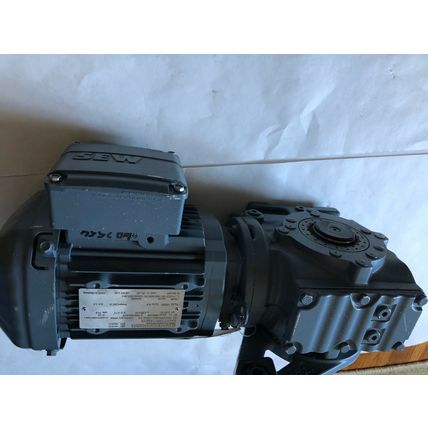 NEW SEW EURODRIVE SA47/T DRS71M4/TF AC GEARMOTOR. INVERTER DUTY,SA47,SJ
