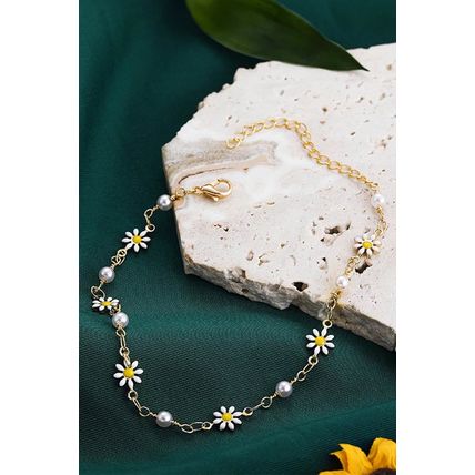 Gold Daisy & Pearl Chain Anklet