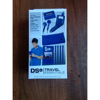 COMPETITION PRO BLUE TRAVEL ESSENTIALS PACK DSi - NINTENDO DSi CONSOLES BNIB
