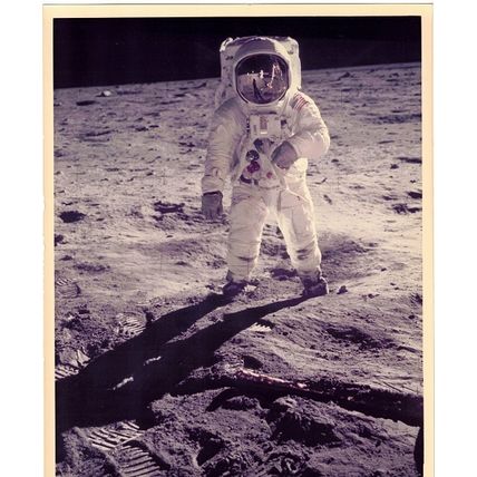 PHOTOGRAPHY'S FINEST HOUE ' APOLLO MOON LANDING' PHOTO SET (1969)