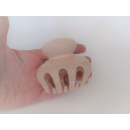 Nude pink octopus hair claw clip for thick hair