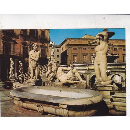 Palermo Plazza Pretoria Regina Giovanna Sicily Italy Postcard used creased