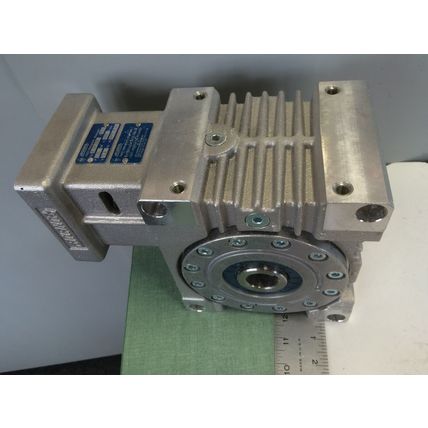 NEW ATLANTA 58-44-339 WORM GEAR REDUCER,19mm & 28mm BORE DIAMETERS,68 44 339,BS