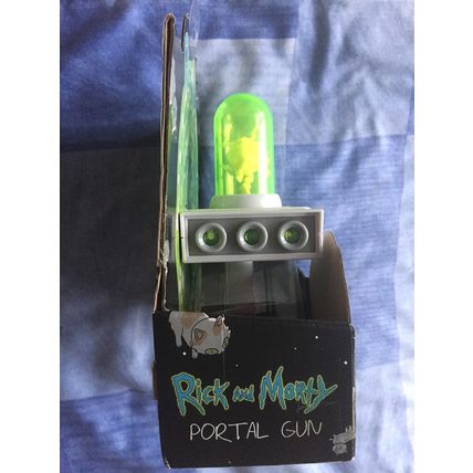 Rick and Morty Portal Gun (NEW in Packaging) Funko c-137