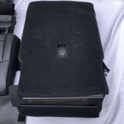 20-23 Ford Explorer Police Interceptor Rear 2nd Row Middle Seat Material Vinyl