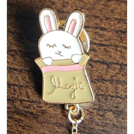 Rabbit Enamelled Pin Badge Brooch Magic Metal Gift bag 2.6 cm x 1.2 cm BA124