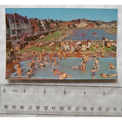 vintage postcard Felixstowe Children's Paddling Pool & Yacht Pond