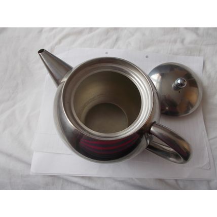 TEA POT METAL (06/01)