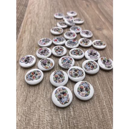 15mm Wooden Buttons Skull Pattern Sewing Scrapbooking Decoration Knitting Crafts