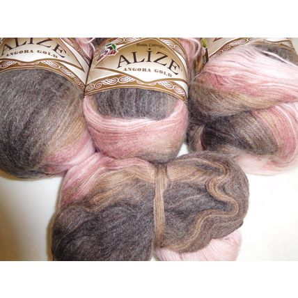 batik Design Angora Gold knitting yarn wool 3 x 100gram balls + 1 part used