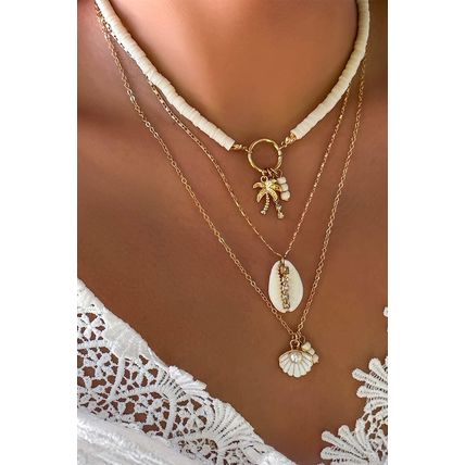 White Beach Seashell Multi Layered Pendant Necklace
