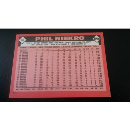 1986 Topps Traded Card # 077T Phil Niekro Excellent (5) Cleveland Indians