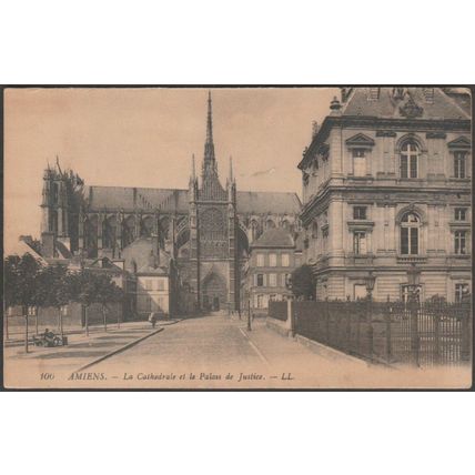 Le Cathedrale et le Palais de Justice, Amiens, c.1910 - Lévy CPA LL106