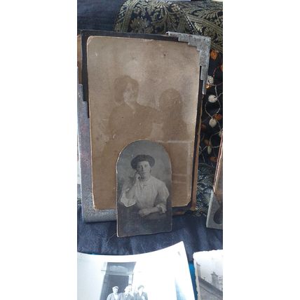 Antique Vintage Photographs ( 1800-s Victorian, 1900-s ) Job Lot in old Frames.