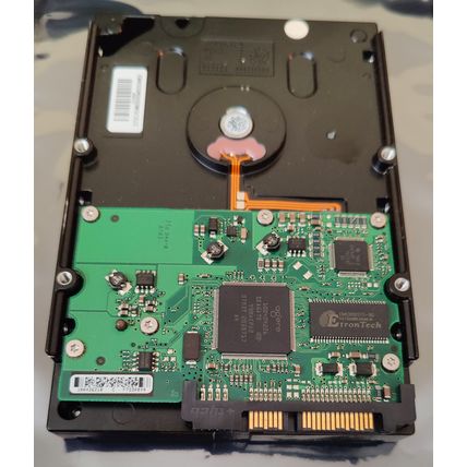 Seagate/Maxtor 320Gb 3.5inch (desktop) SATA hard disk drive (HDD)