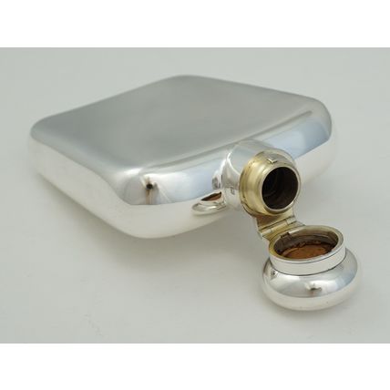 BIG Antique Silver Gilt Pocket Flask, London 1905, holds 300ml, 258g.