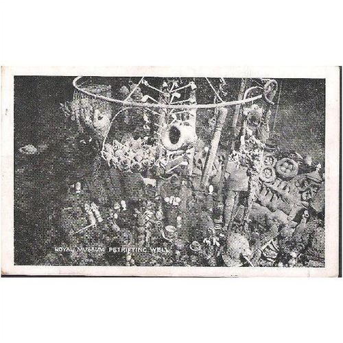 Matlock Bath, Derbyshire - Royal Museum Petrifying Well - postcard c.1920s