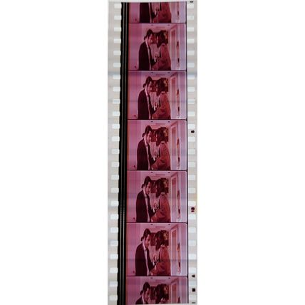 Pulp Fiction. Pk VXM - C063k. 1 STRIP OF 5 - 35MM FILM CELLS PK VXM
