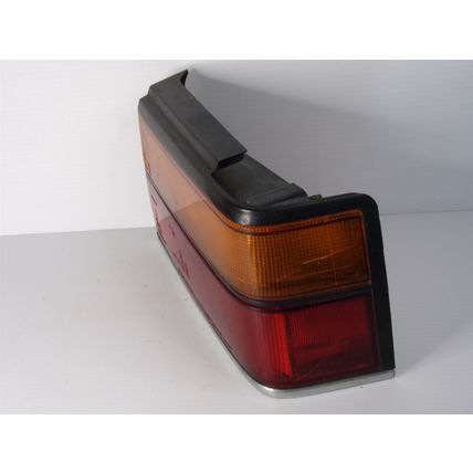 1986 86 1987 87 Honda Civic Sedan Tail Light OEM RH PS Stanley 043-7401