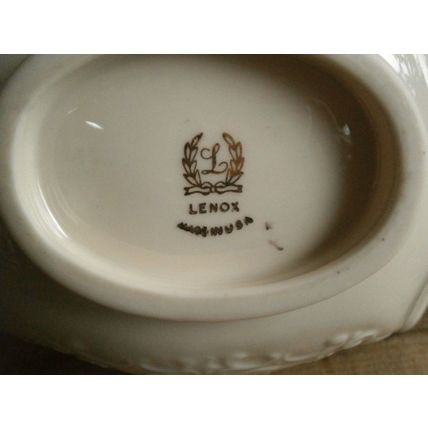 Lenox U.S.A. Cream & Gilt Bonbon / Sweetmeat Basket