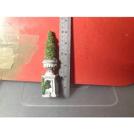 Resin Topiary Pre Loved 1:12th scale miniature