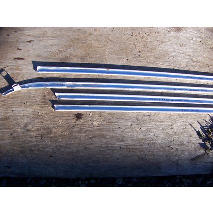 1977 CHRYSLER NEWPORT 4D SEDAN DOOR WINDOW GLASS EDGE TRIM & CLIPS OEM