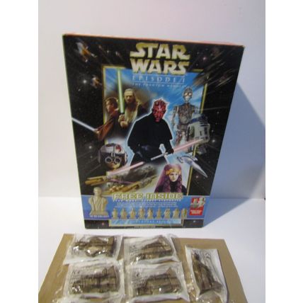 Kellogg`s Corn Flakes 1999 Star Wars Statuettes Cereal Box & Set of 10 Sealed