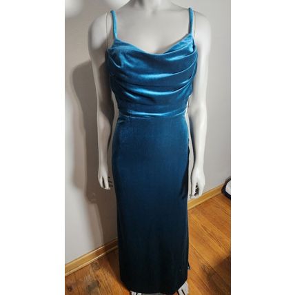 Sexy Beautiful Dress Women's Emerald Green Velvet V Neck Party Formal NWT